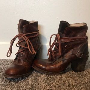 FREE BIRD Steve Madden boots!